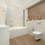 Przestronnne & Jasne Praca Zdalna I Doskonala Lokalizacja W Lodzi By Renters לודז'