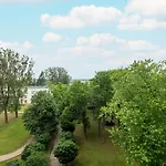 Przestronnne & Jasne Praca Zdalna I Doskonala Lokalizacja W Lodzi By Renters Łódź