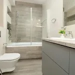 Przestronnne & Jasne Praca Zdalna I Doskonala Lokalizacja W Lodzi By Renters Apartamento *