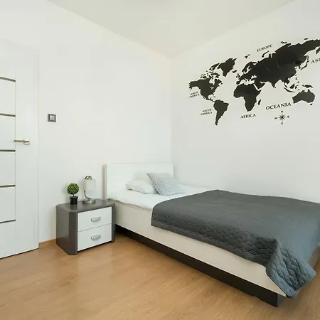 Daire Przestronnne & Jasne Praca Zdalna I Doskonala Lokalizacja W Lodzi By Renters *