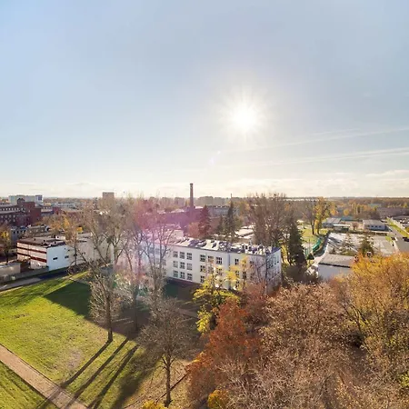 Apartment Exceptional 3-bedroom By Renters Lodz (Lodz)