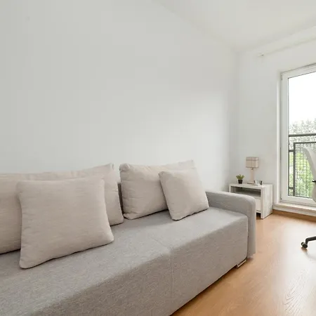 Przestronnne & Jasne Praca Zdalna I Doskonala Lokalizacja W Lodzi By Renters Лодзь
