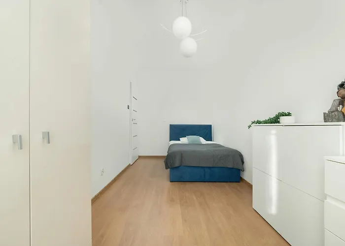 Apartamento Przestronnne & Jasne Praca Zdalna I Doskonala Lokalizacja W Lodzi By Renters Łódź