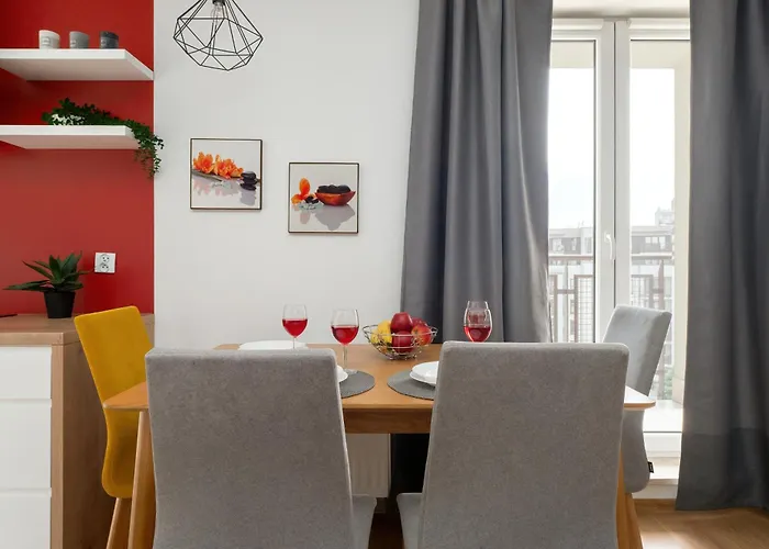 Przestronnne & Jasne Praca Zdalna I Doskonala Lokalizacja W Lodzi By Renters Apartamento Łódź