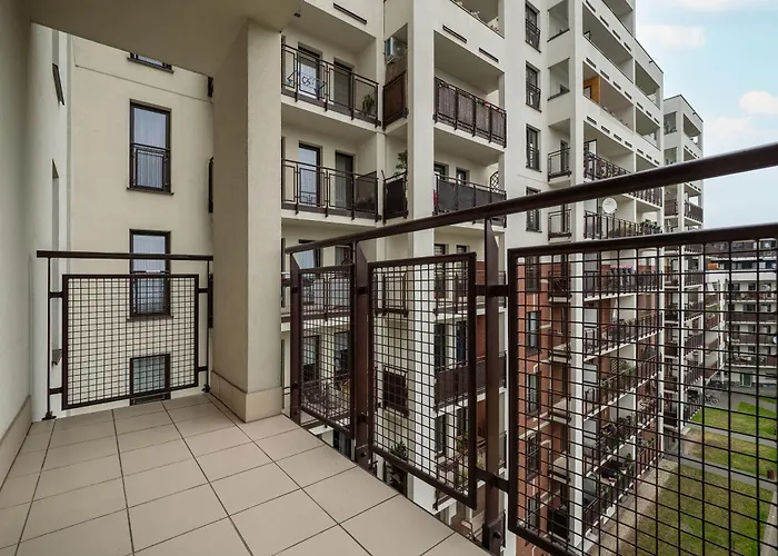 Apartamento Przestronnne & Jasne Praca Zdalna I Doskonala Lokalizacja W Lodzi By Renters Łódź