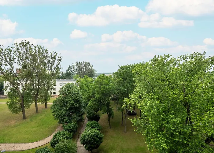 Przestronnne & Jasne Praca Zdalna I Doskonala Lokalizacja W Lodzi By Renters Łódź